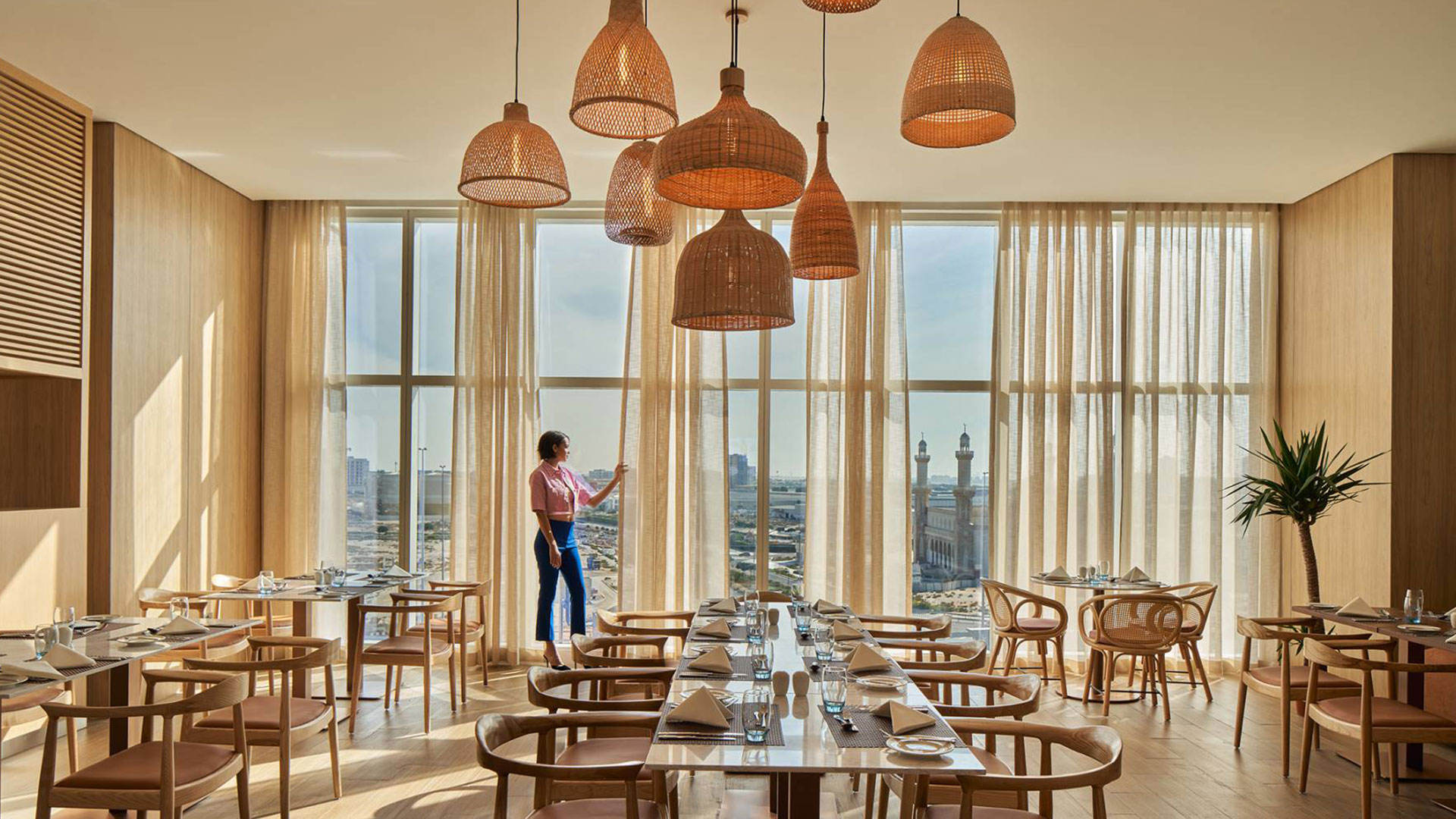 Novotel-Elegant-Dining