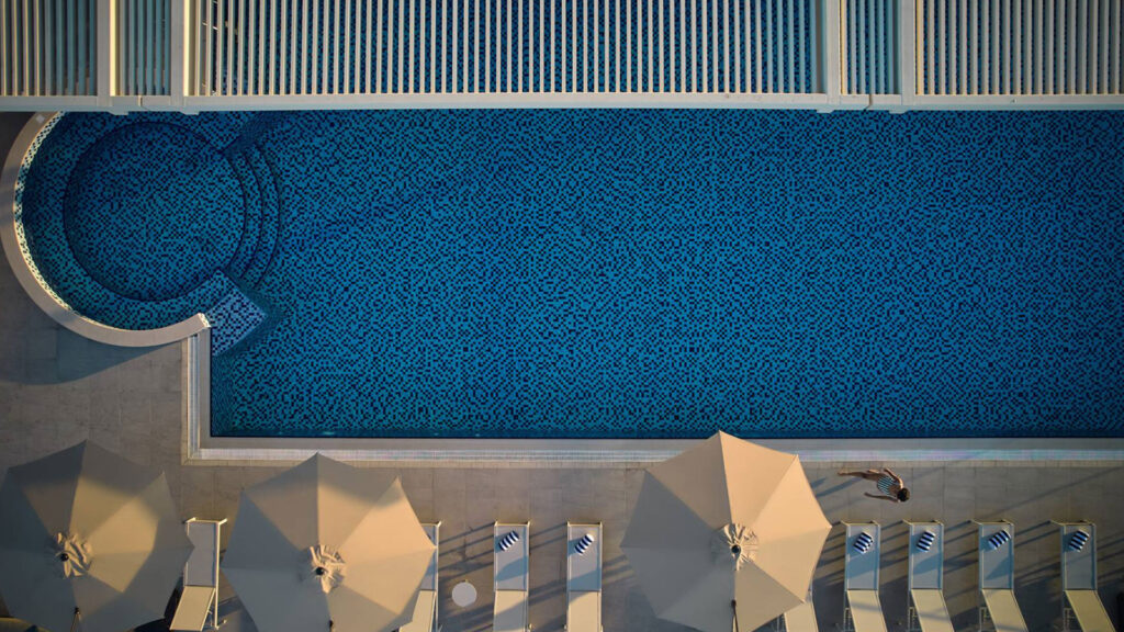 Novotel-Swimming-Pool