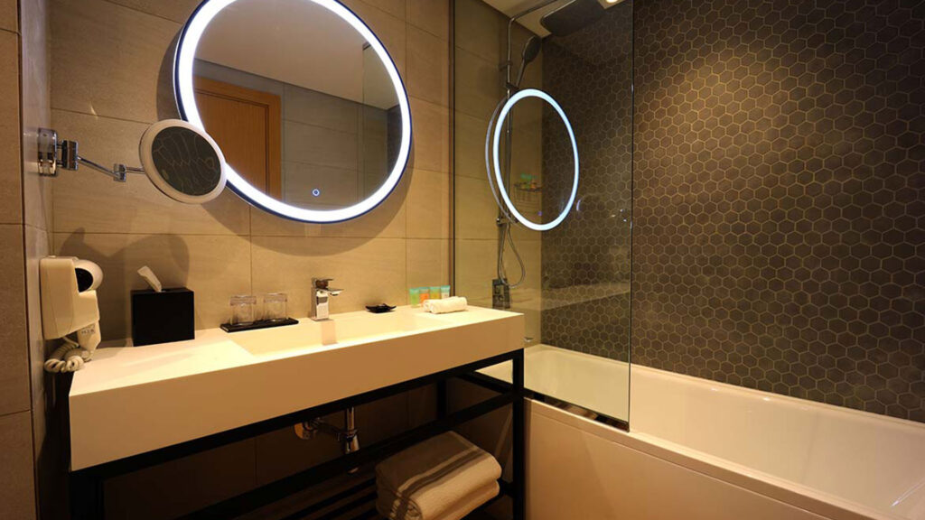 Novotel-Bathroom
